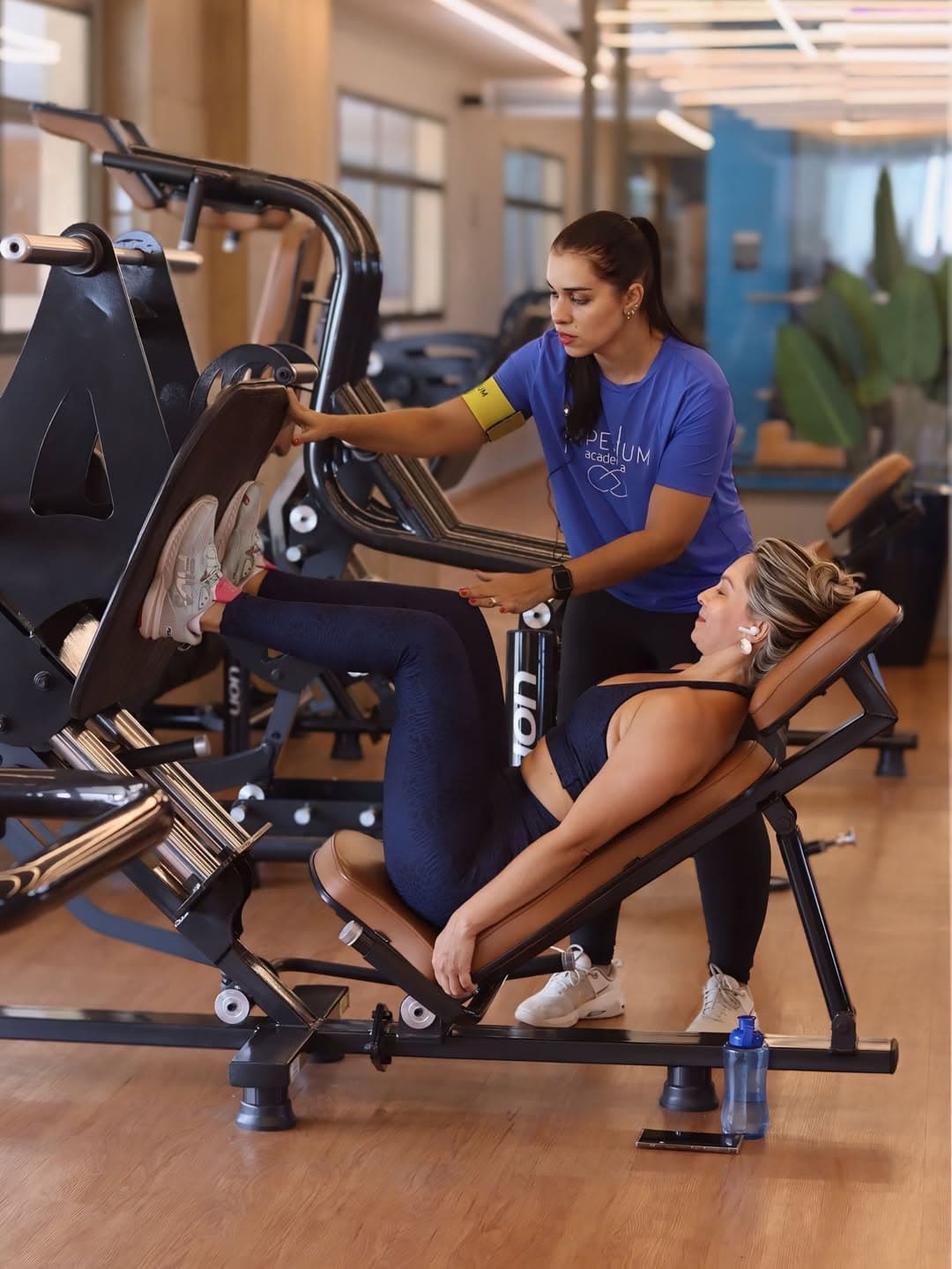 Treino de força com acompanhamento na Imperium Academia em Serra ES